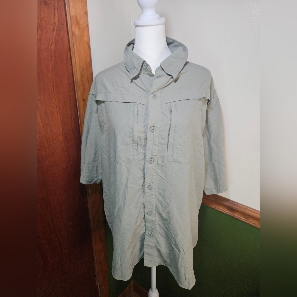 Mens Habitat Fishing Shirt size large